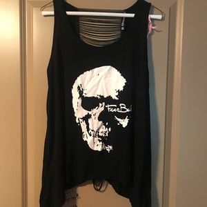 🎃Ripped skull flowy tank top🎃